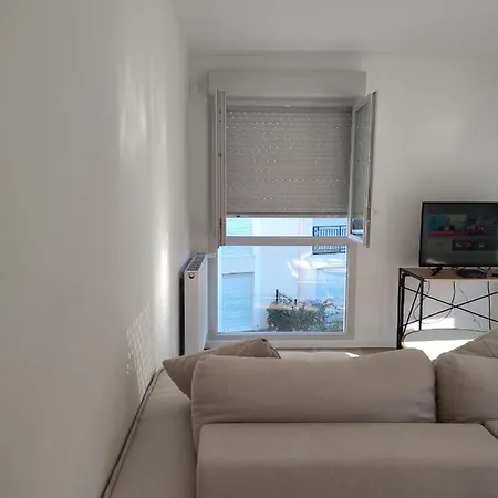 Privee Dans Un Nouvel Partage Pres De Paris Avec Parking Gratuit *